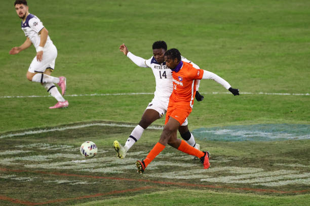 场正在以其 场正在以其